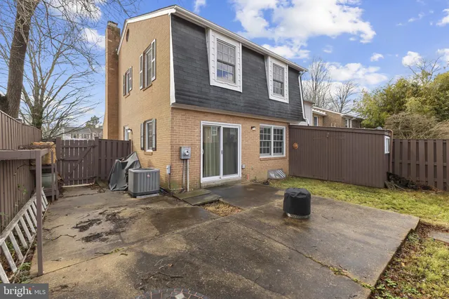 $600,000 | 8400 Thompson Road, Annandale, VA 22003