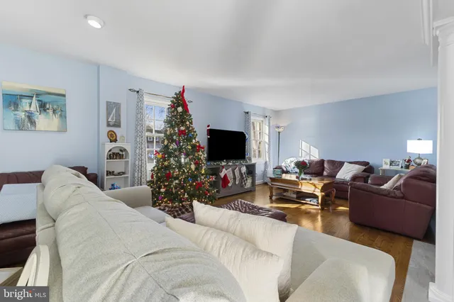 $600,000 | 8400 Thompson Road, Annandale, VA 22003