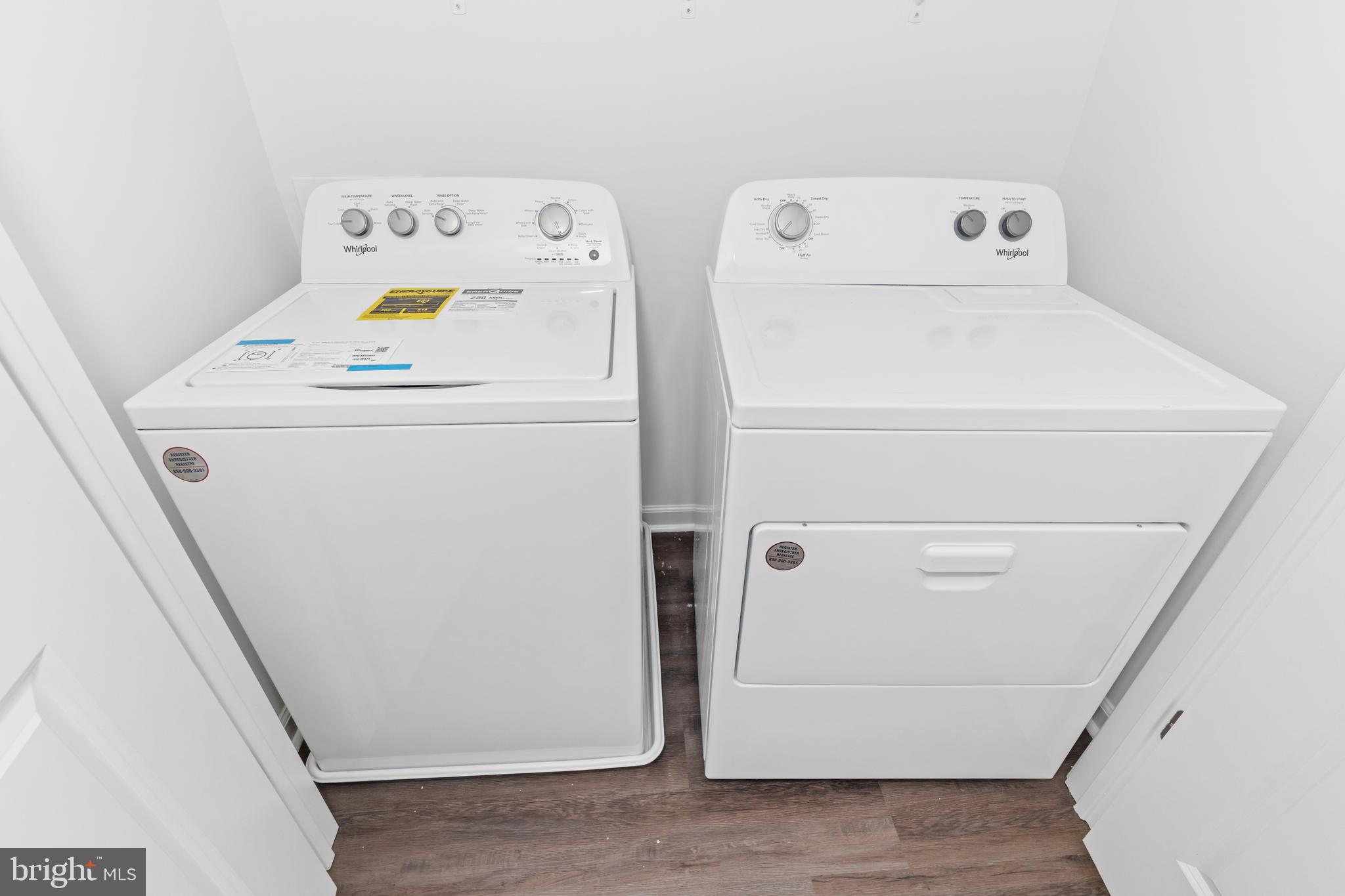 873 Mapleton Avenue, Unit 188 Middletown, DE 19709 - Photo 16 of 24 a utility room with dryer and washer