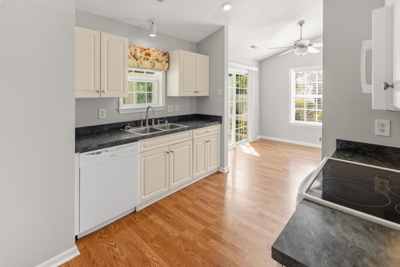 939 Don Donald Court Myrtle Beach, SC 29588 - Photo 13 of 39