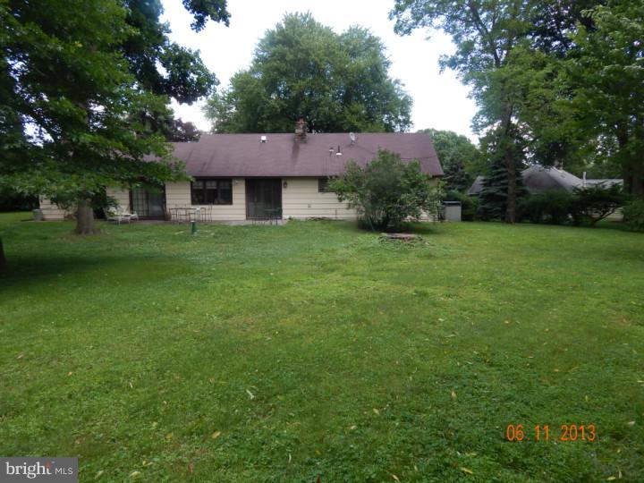 758 Jane Road Rydal, PA 19046 - Photo 3 of 9 Exterior Back