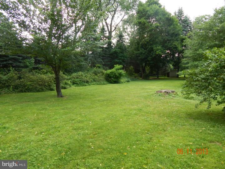 758 Jane Road Rydal, PA 19046 - Photo 4 of 9 Exterior Side