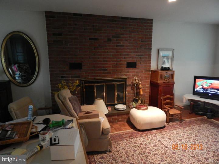 758 Jane Road Rydal, PA 19046 - Photo 9 of 9 Family Room