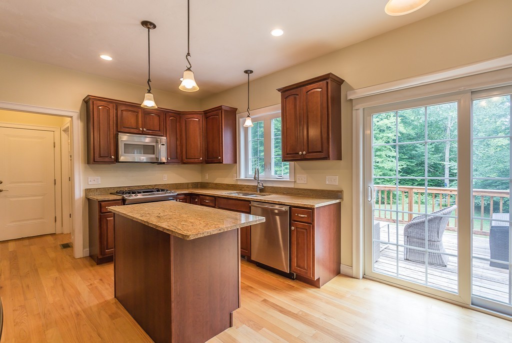 35 Cardinal Circle Raynham, MA 02767 - Photo 11 of 29 Gallery Image 11