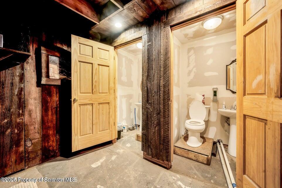 2694 Ransom Road Clarks Summit, PA 18411 - Photo 12 of 16 a view of bathroom