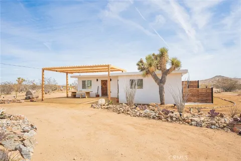 $950,000 | 1571 Covelo, Yucca Valley, CA 92284