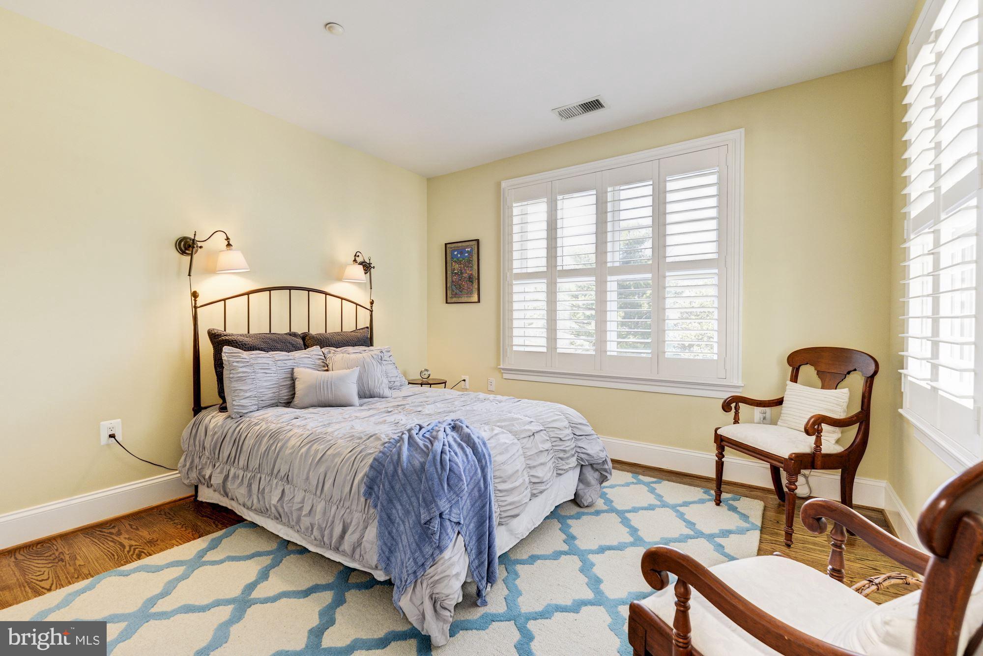 7514 Radnor Road Bethesda, MD 20817 - Photo 19 of 31 Bedroom