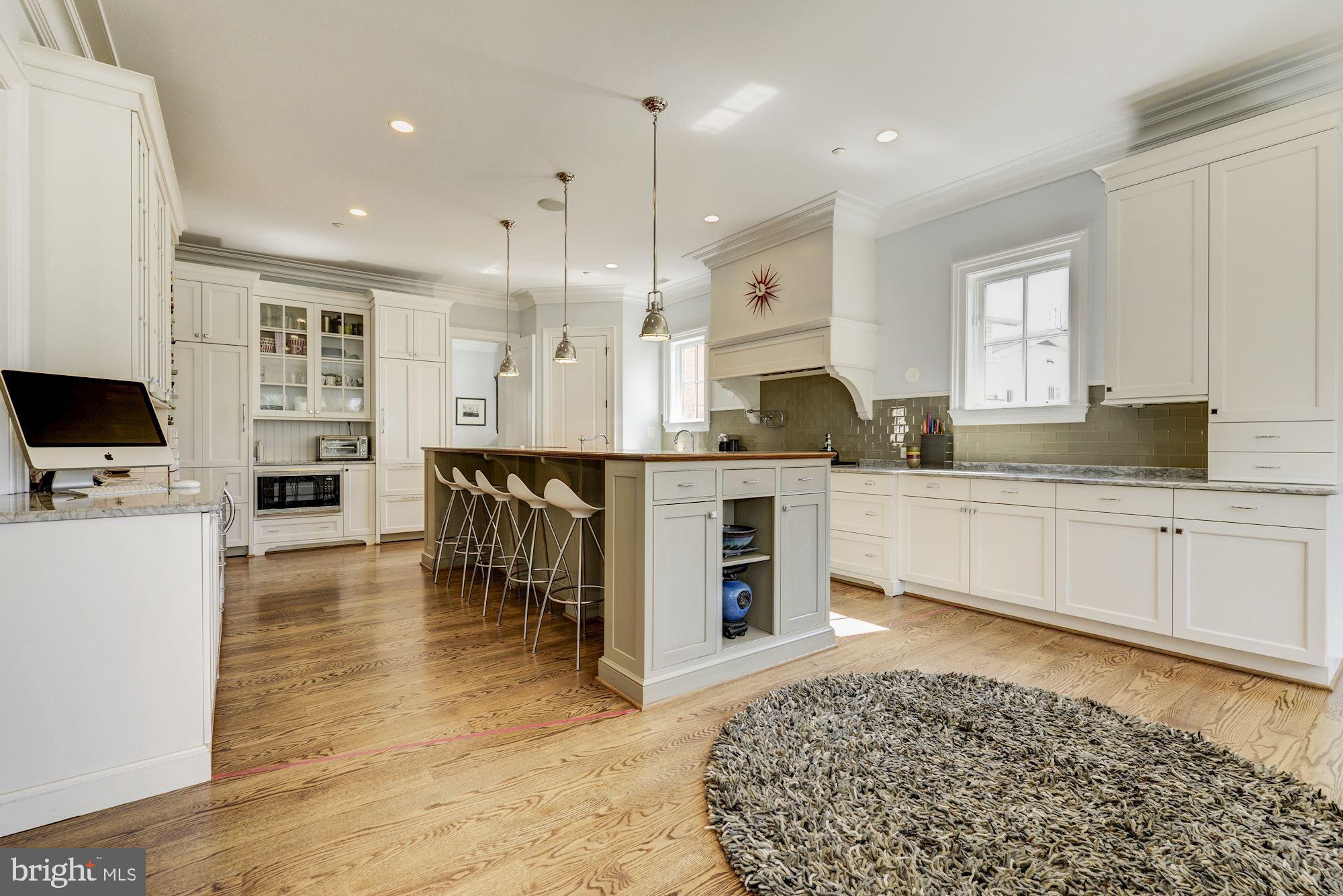 7514 Radnor Road Bethesda, MD 20817 - Photo 3 of 31 Gourmet Kitchen