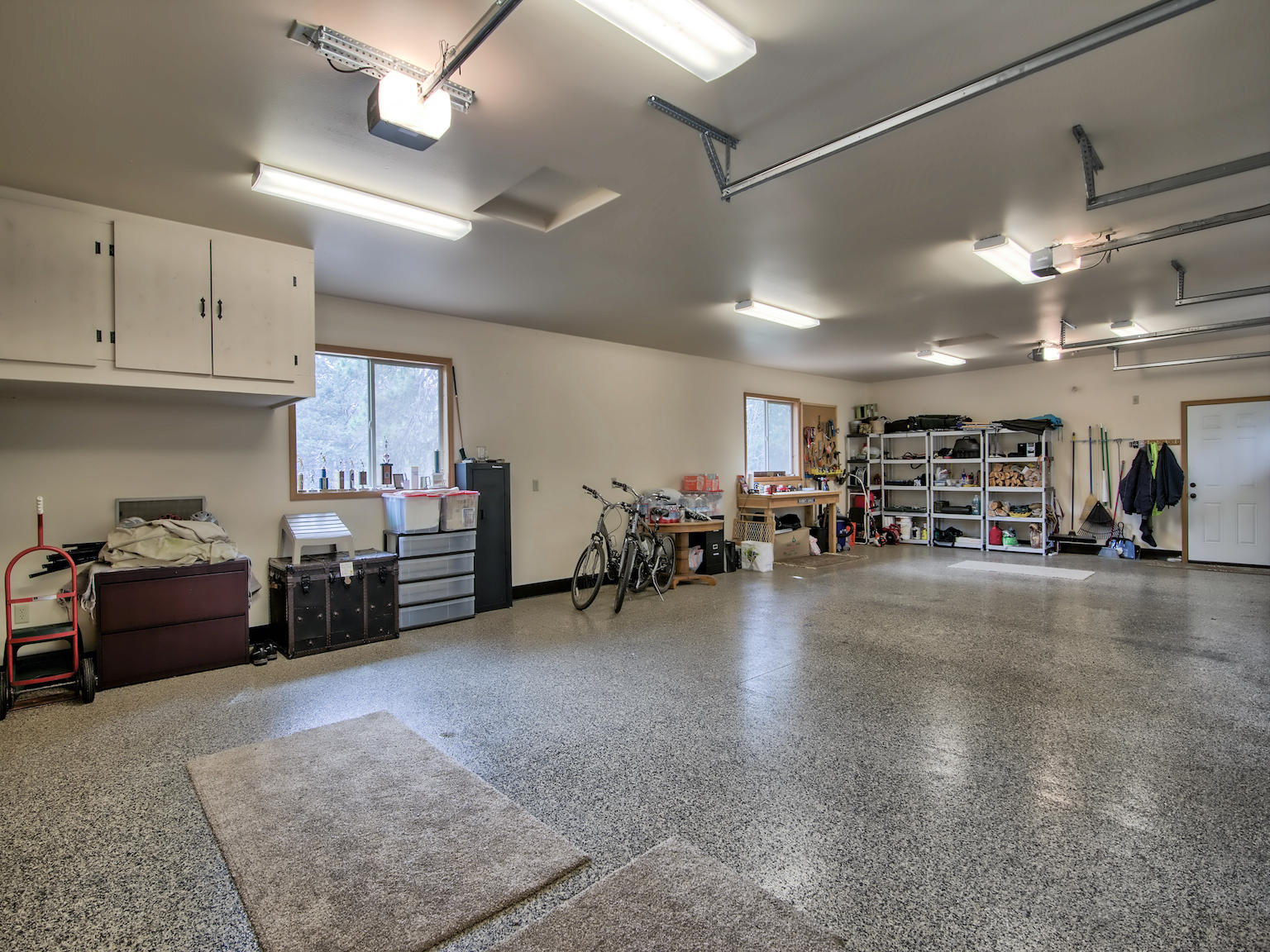 69767 Pine Ridge Road Sisters, OR 97759 - Photo 24 of 31 HDR61