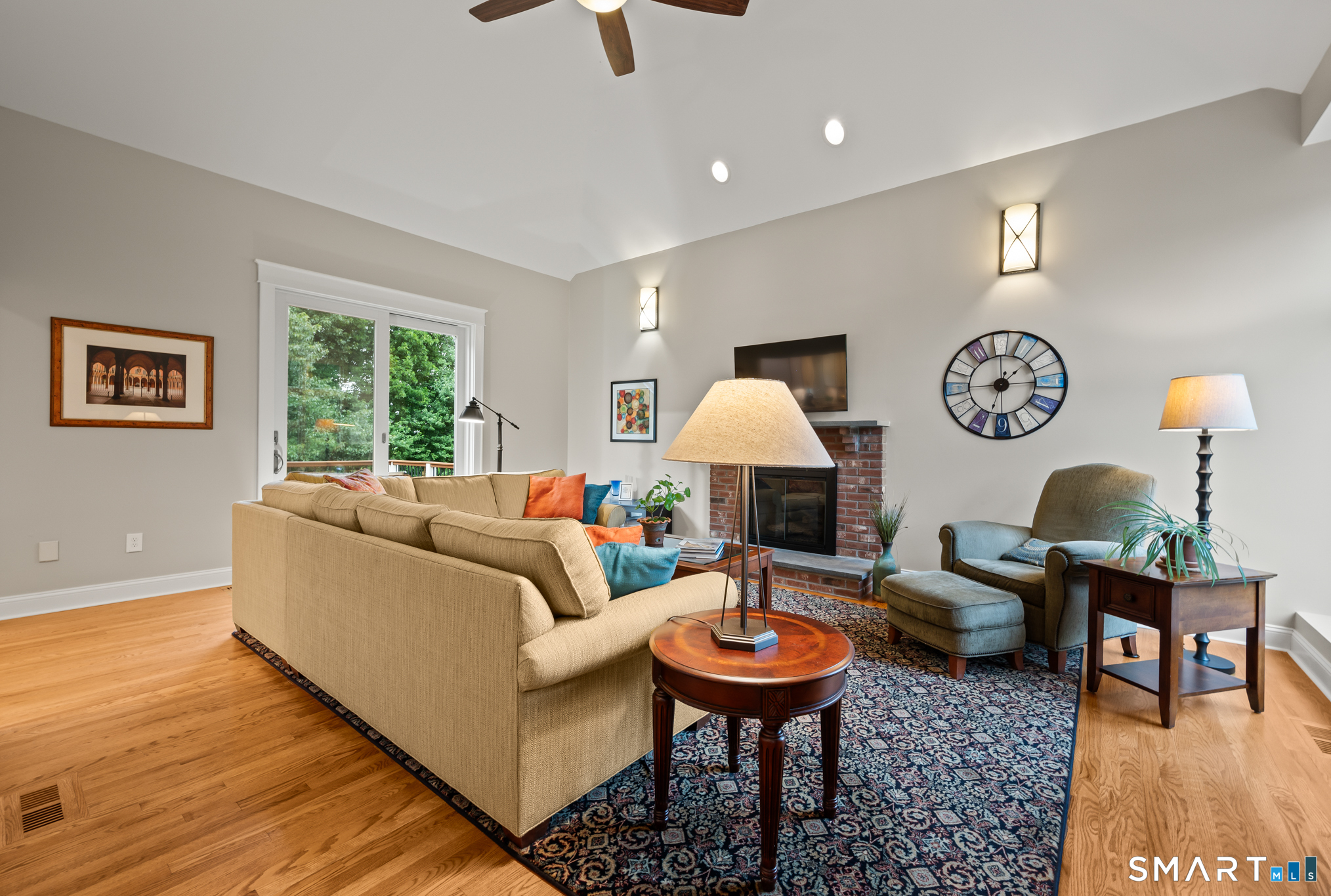 111 Bluff Point Road Glastonbury, CT 06073 - Photo 11 of 39