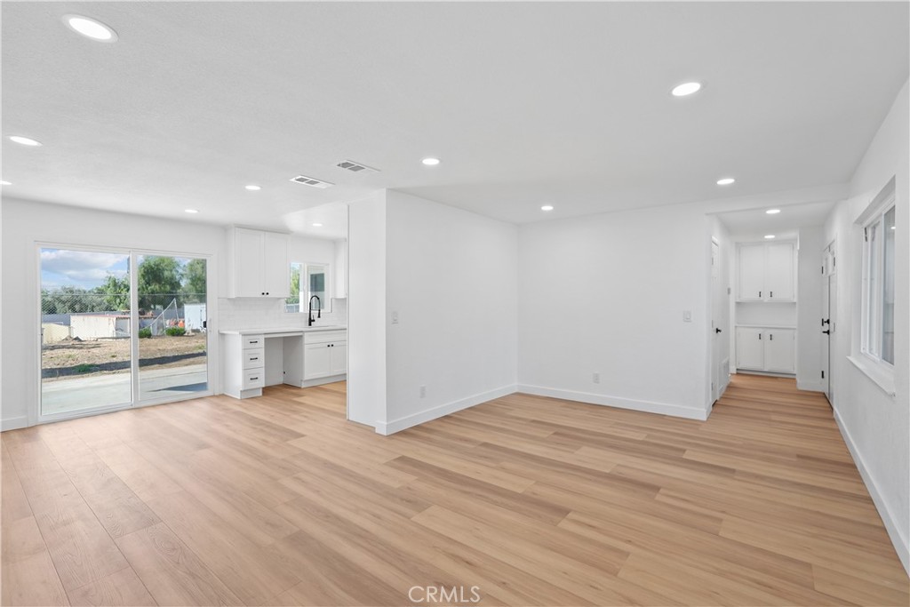 527 West 10th Street Perris, CA 92570 - Photo 24 of 62