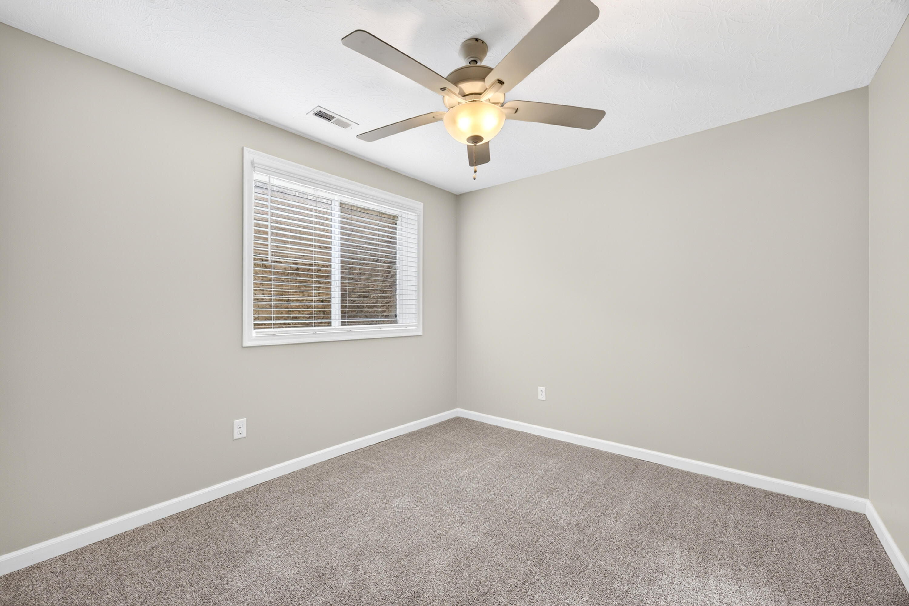 2363 Piazza Ridge Covington, KY 41017 - Photo 30 of 47 IMG_5324