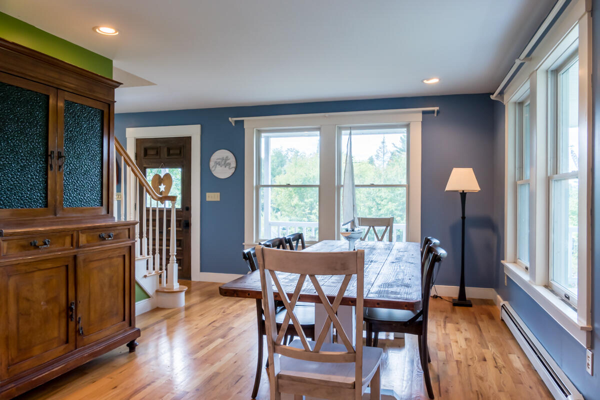 69 Beech Hill Road Freeport, ME 04032 - Photo 16 of 54 29-Dining room (1 of 3)