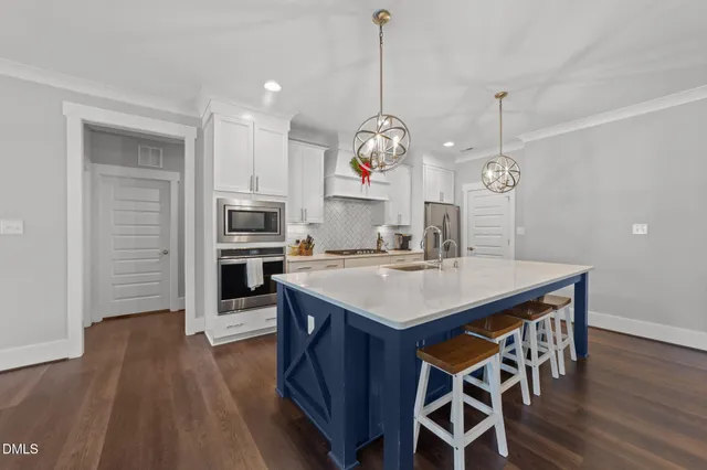 $515,000 | 180 Elvenia Circle, Benson, NC 27504