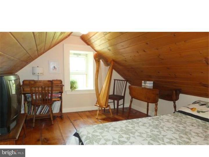 1277 Red Hill Road Pennsburg, PA 18073 - Photo 13 of 23 Gallery Image 13