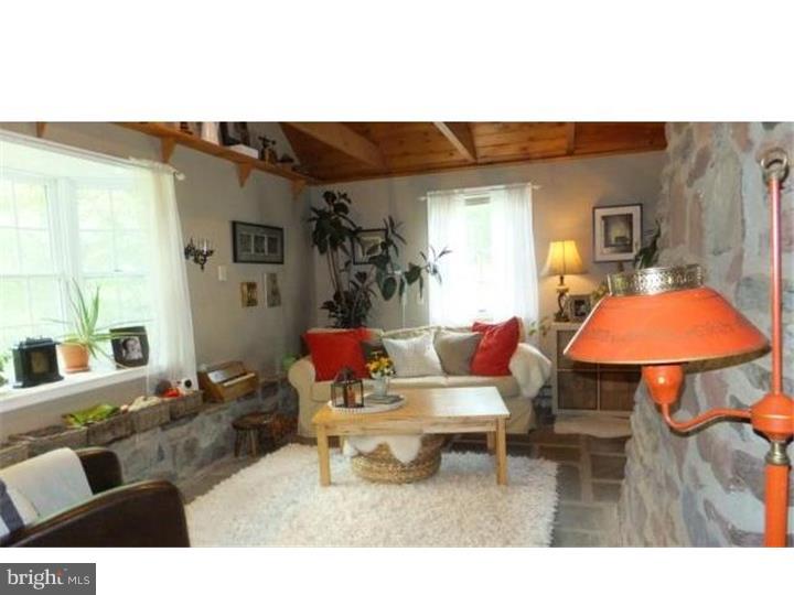 1277 Red Hill Road Pennsburg, PA 18073 - Photo 6 of 23 Gallery Image 6