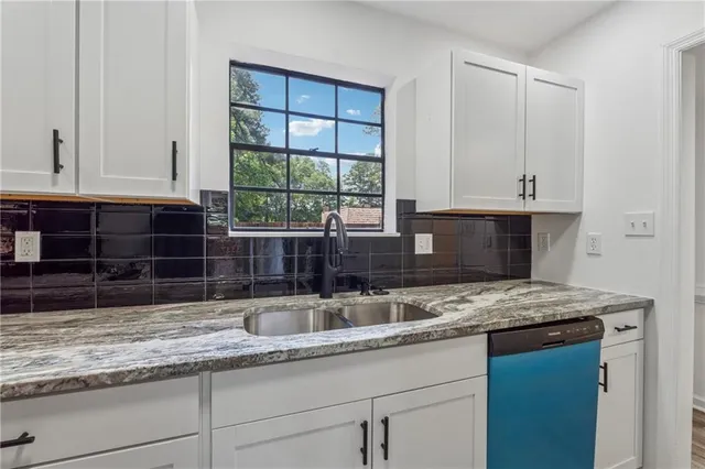 $1,600 | 6438 Stone Terrace, Morrow, GA 30260