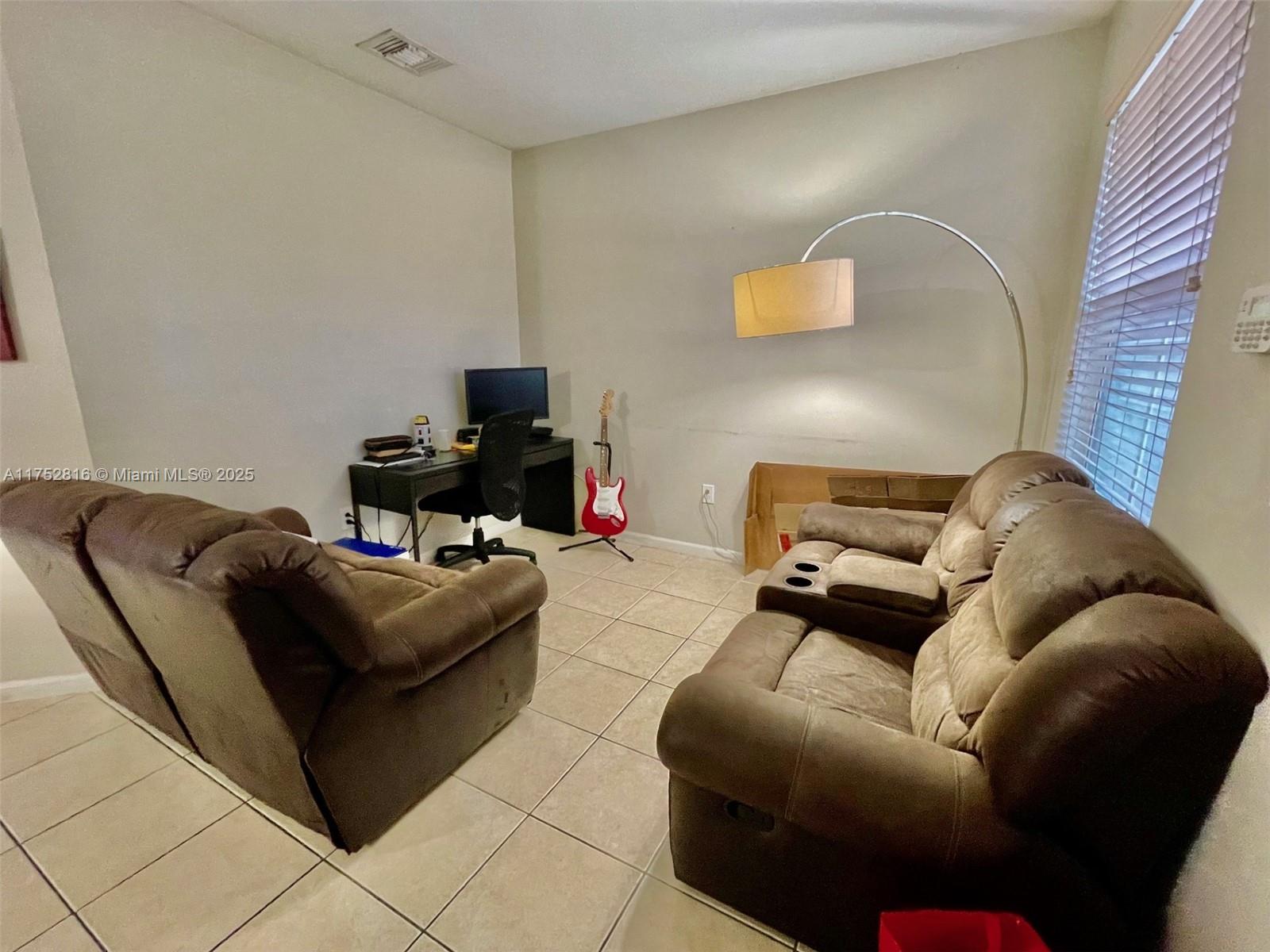 10962 Southwest 247th Terrace Homestead, FL 33032 - Photo 4 of 24