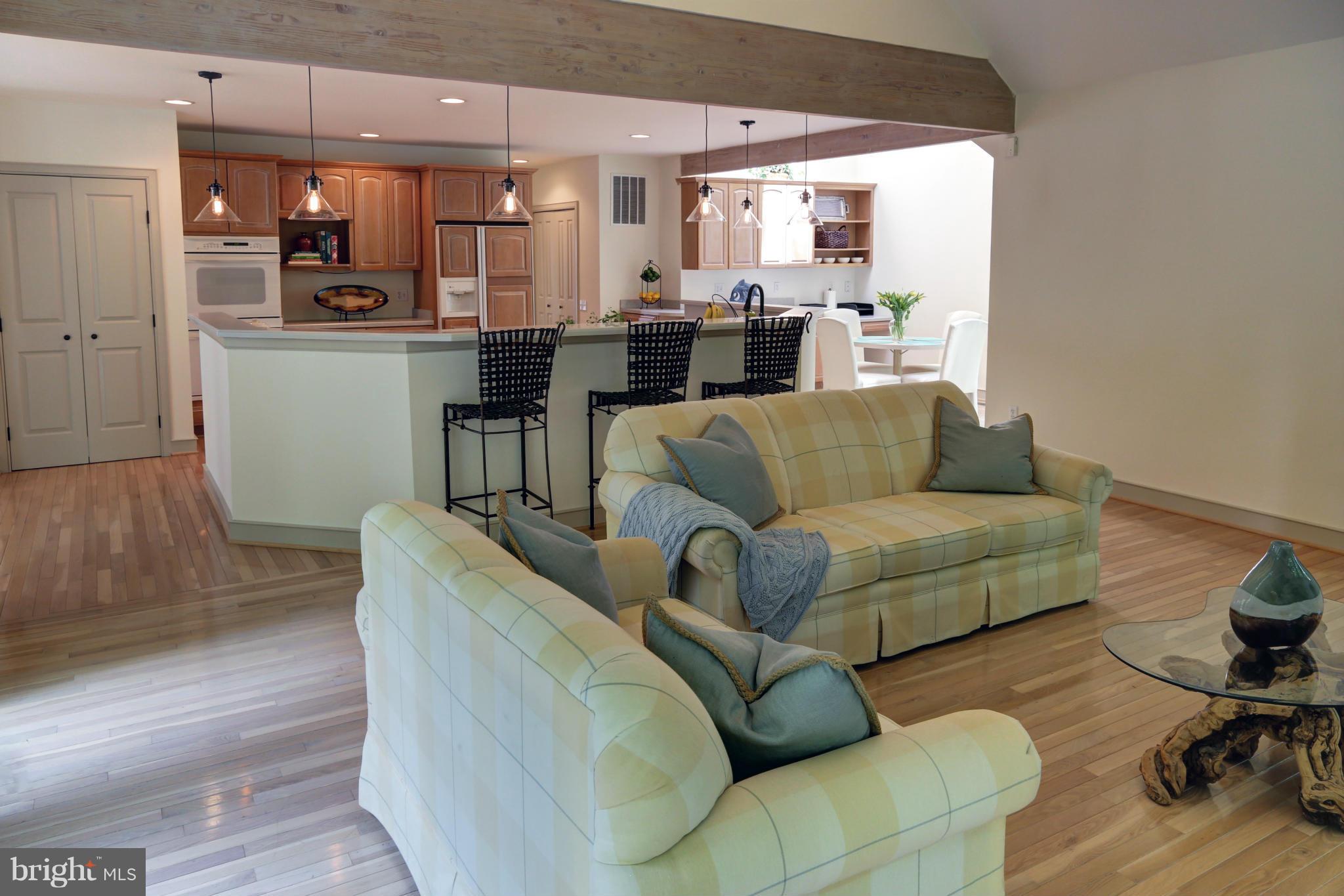3535 Old Trail Road Edgewater, MD 21037 - Photo 11 of 28 Family room