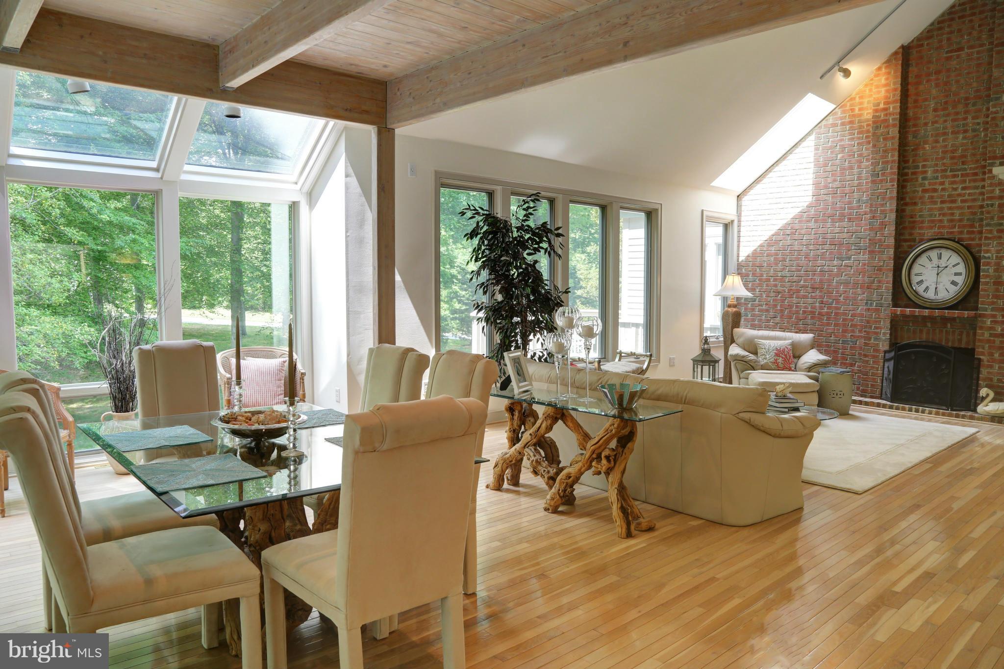 3535 Old Trail Road Edgewater, MD 21037 - Photo 13 of 28 Living room /Dining room