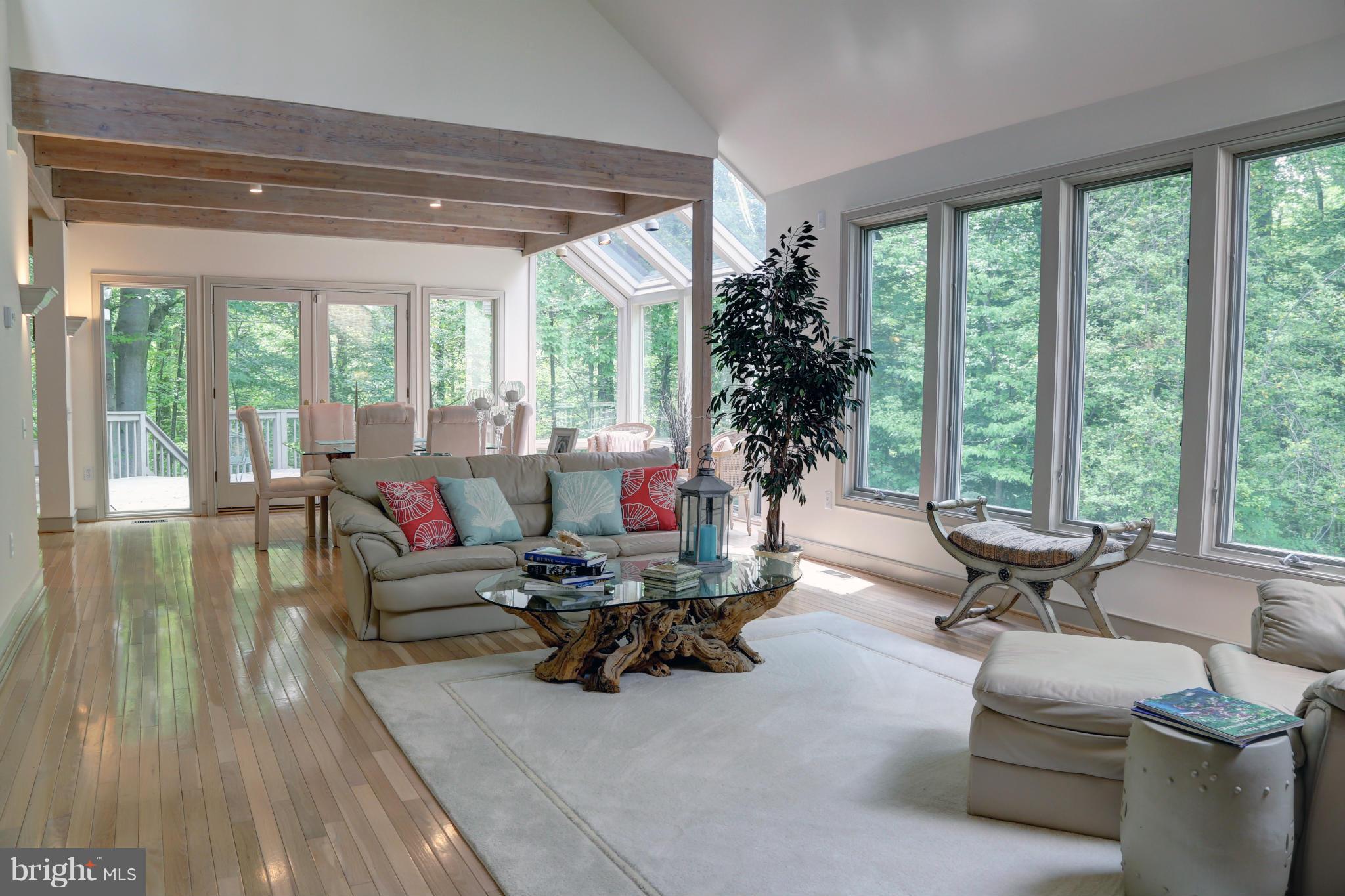 3535 Old Trail Road Edgewater, MD 21037 - Photo 4 of 28 Living Room