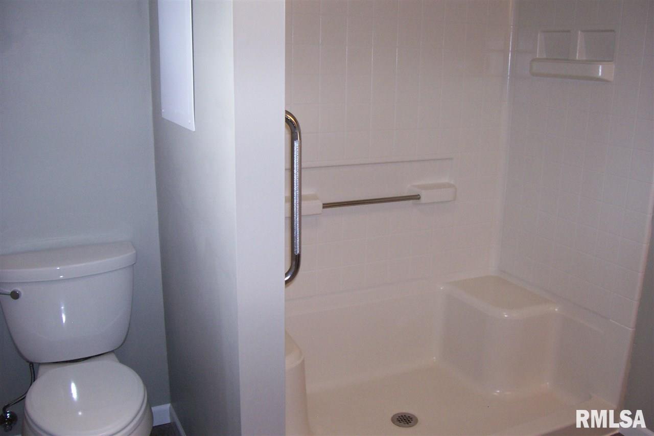 328 Harvester Road Canton, IL 61520 - Photo 21 of 36 Gallery Image 21
