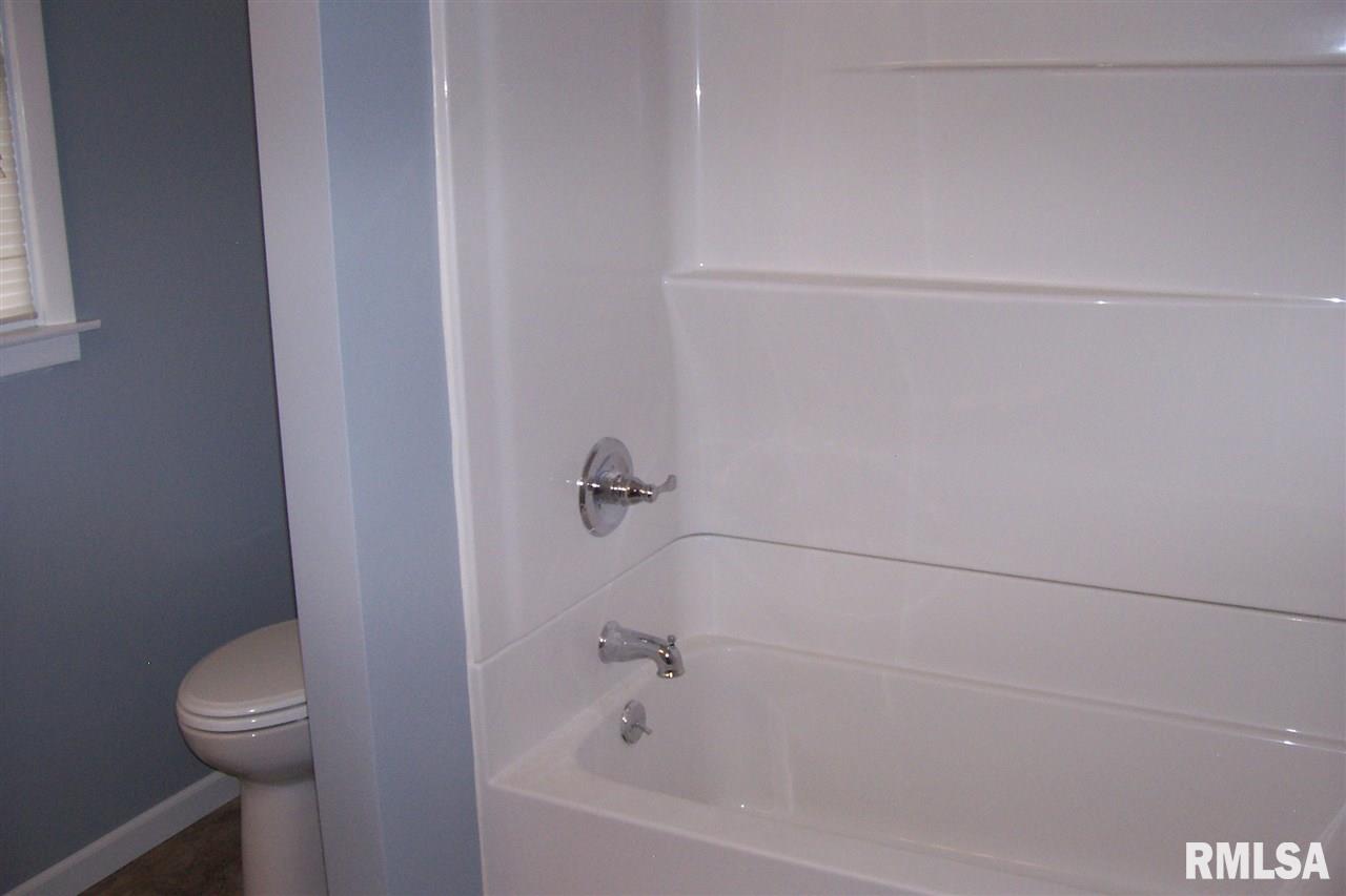 328 Harvester Road Canton, IL 61520 - Photo 27 of 36 Gallery Image 27