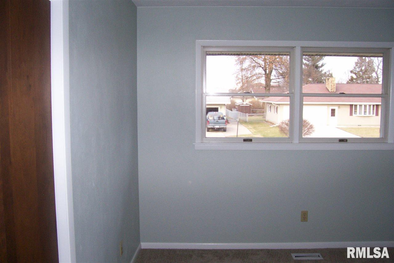 328 Harvester Road Canton, IL 61520 - Photo 30 of 36 Gallery Image 30