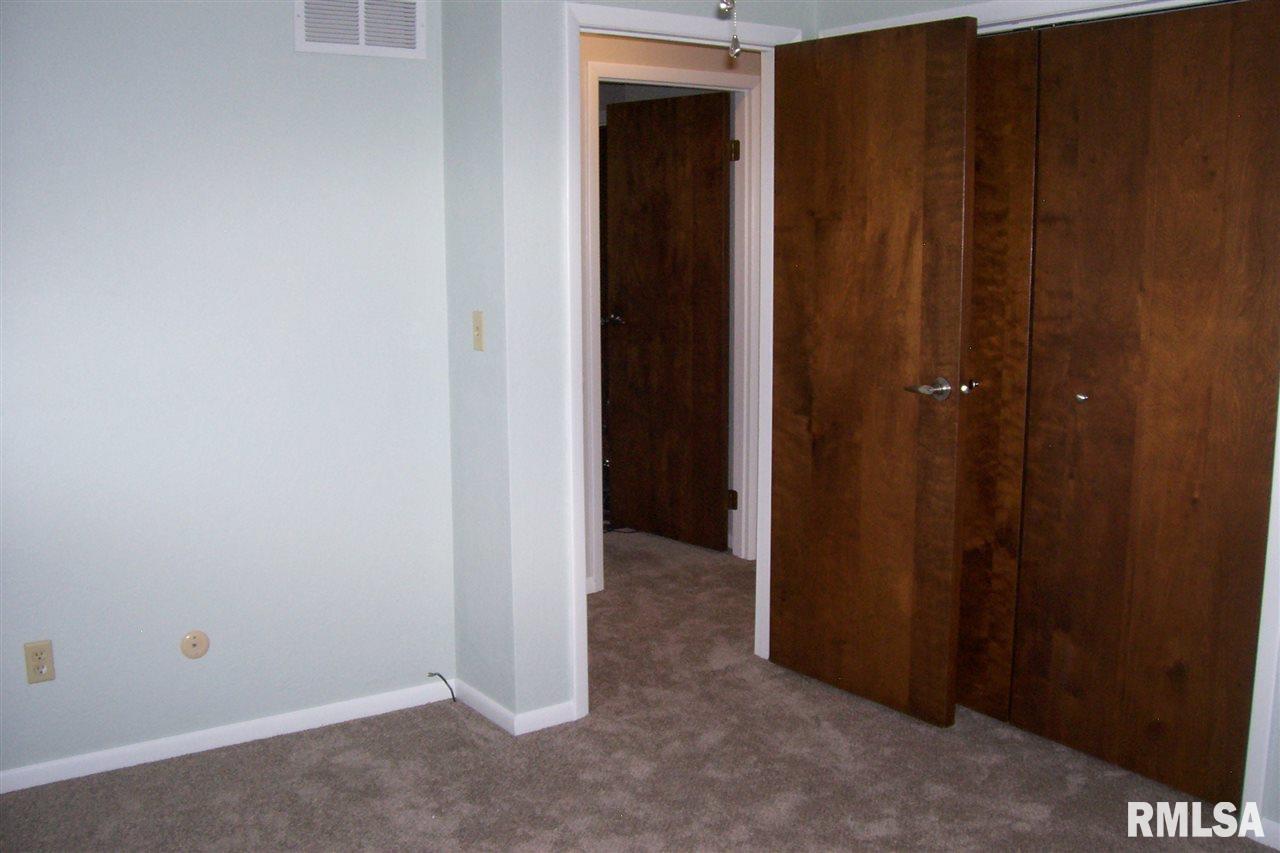 328 Harvester Road Canton, IL 61520 - Photo 31 of 36 Gallery Image 31