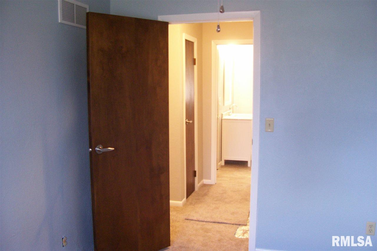 328 Harvester Road Canton, IL 61520 - Photo 33 of 36 Gallery Image 33