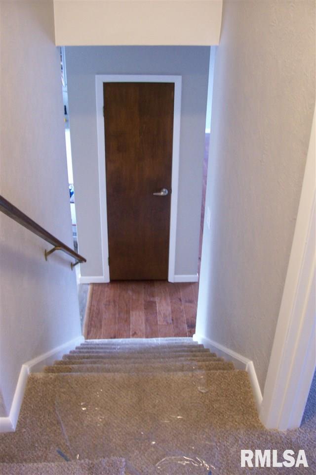 328 Harvester Road Canton, IL 61520 - Photo 34 of 36 Gallery Image 34