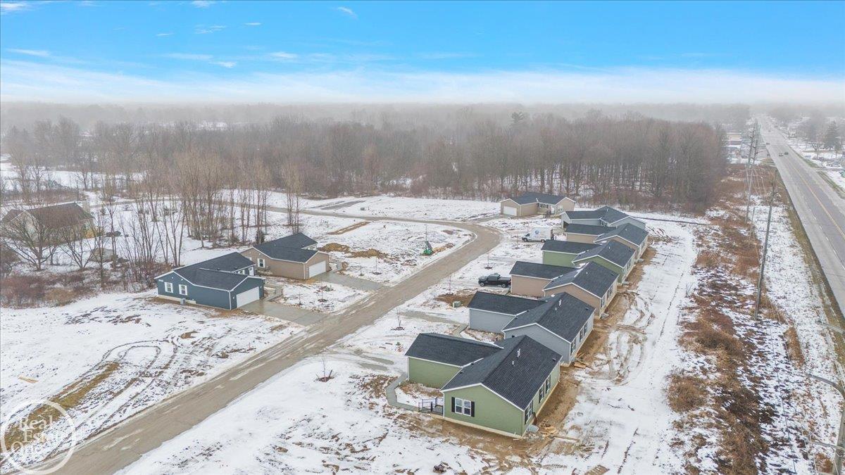 4267 Sugar Maple Run, Unit #13 Flint, MI 48506 - Photo 2 of 18