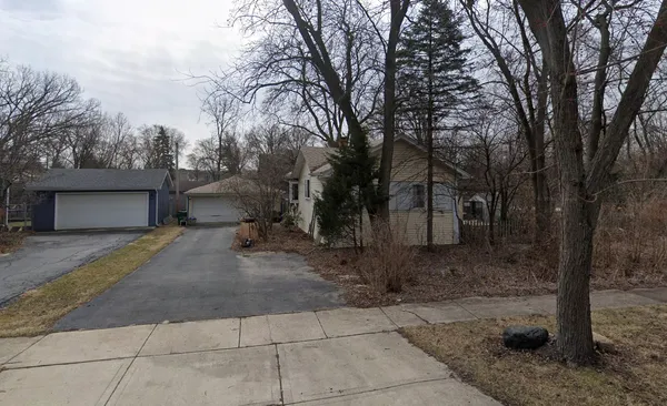 $200,000 | 527 West Willow Street, Lombard, IL 60148
