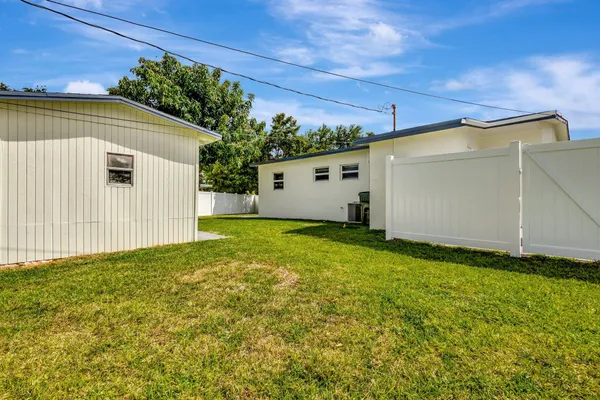$3,200 | 1335 Lee Street, Delray Beach, FL 33444