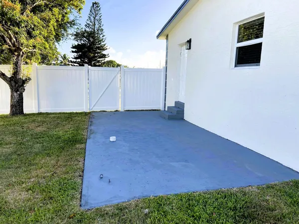 $3,200 | 1335 Lee Street, Delray Beach, FL 33444