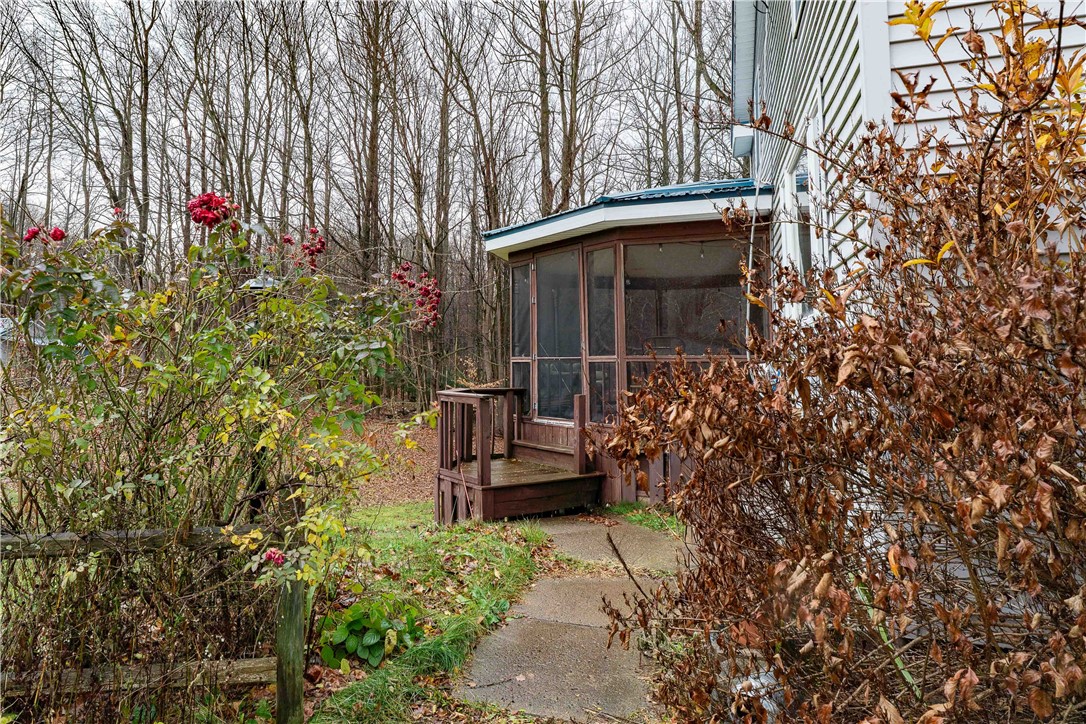 6799 Sergeant Road Sodus, NY 14551 - Photo 12 of 49