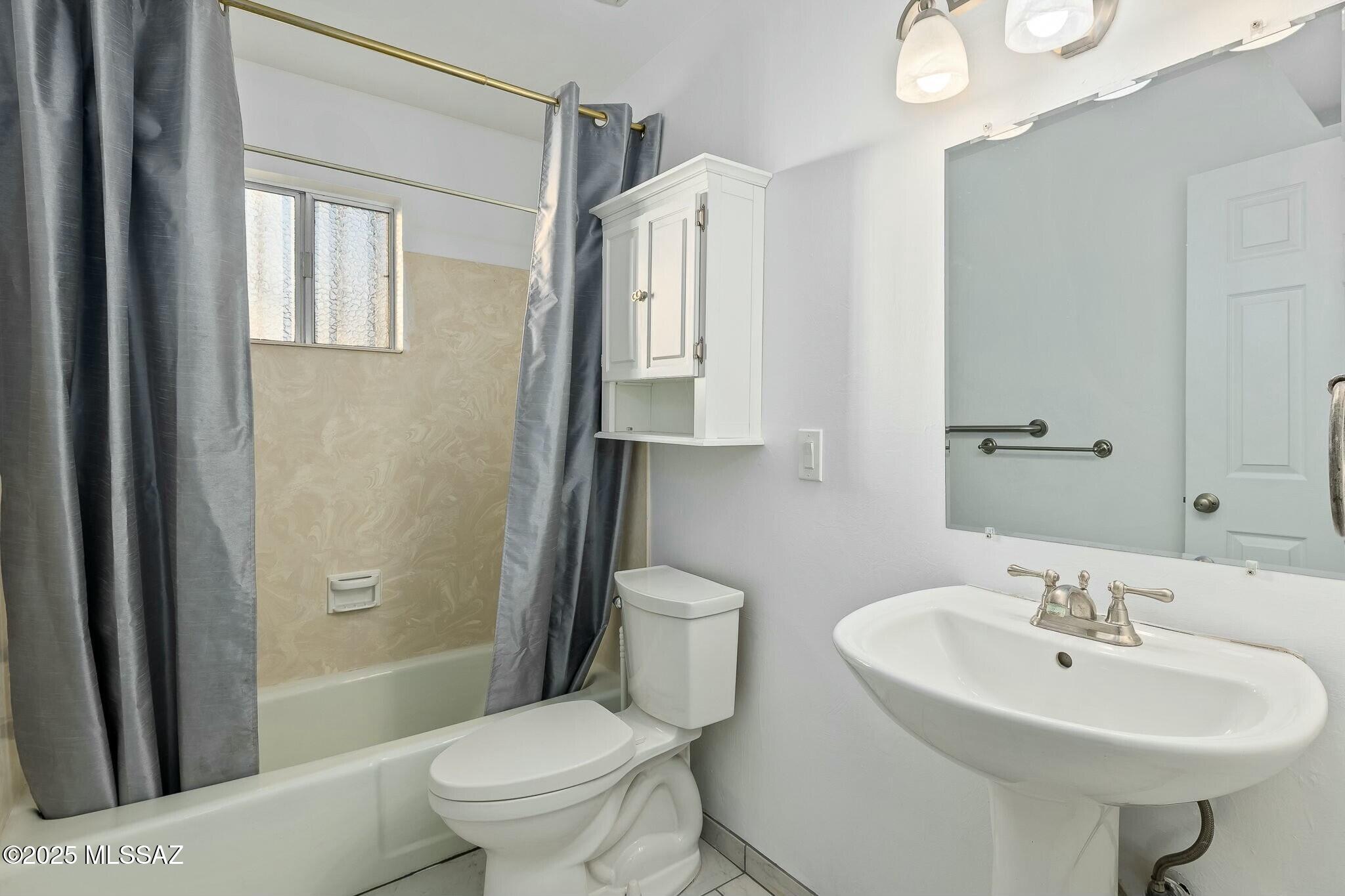 600 East River Road, Unit M Tucson, AZ 85704 - Photo 21 of 26