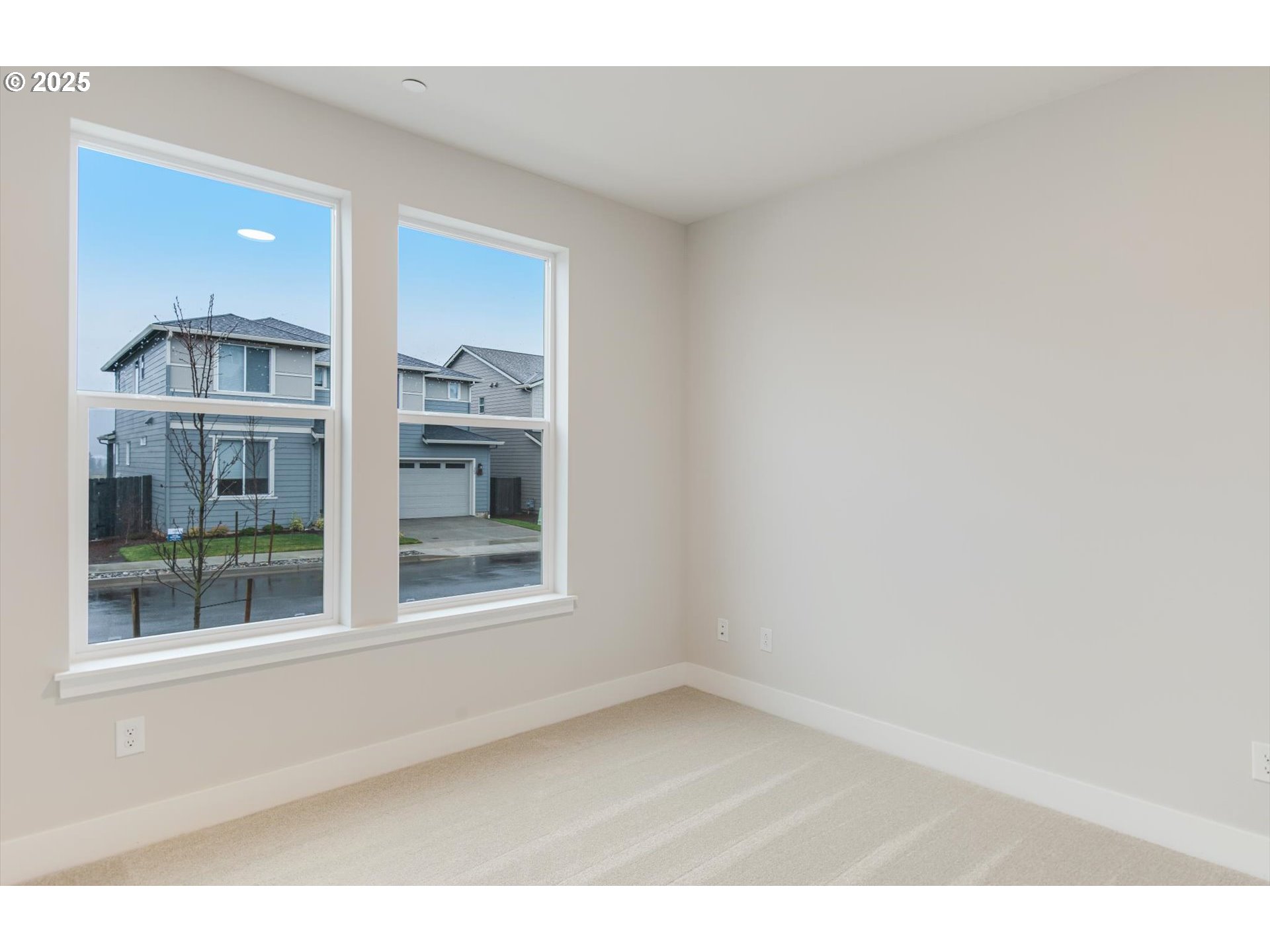 8710 South 3rd Street Ridgefield, WA 98642 - Photo 11 of 22 a view of an empty room with a window