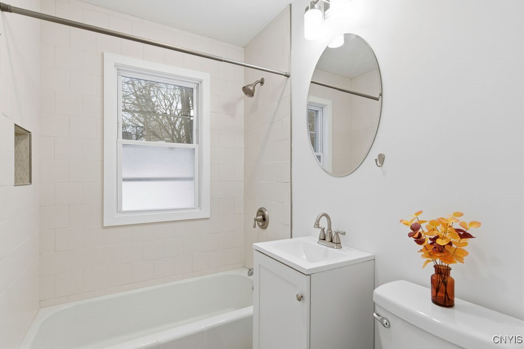 4548 Dublin Road Marcellus, NY 13108 - Photo 16 of 49 The first floor bathroom has a tub.