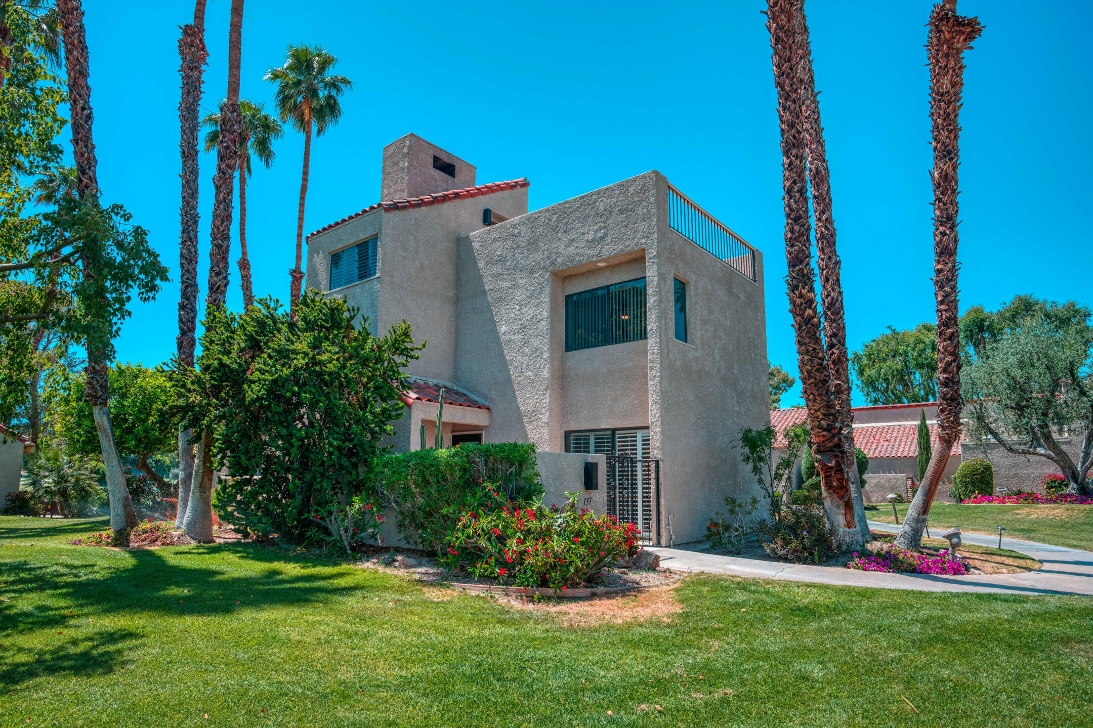 137 Racquet Club Drive South Rancho Mirage, CA 92270 - Photo 1 of 61 1