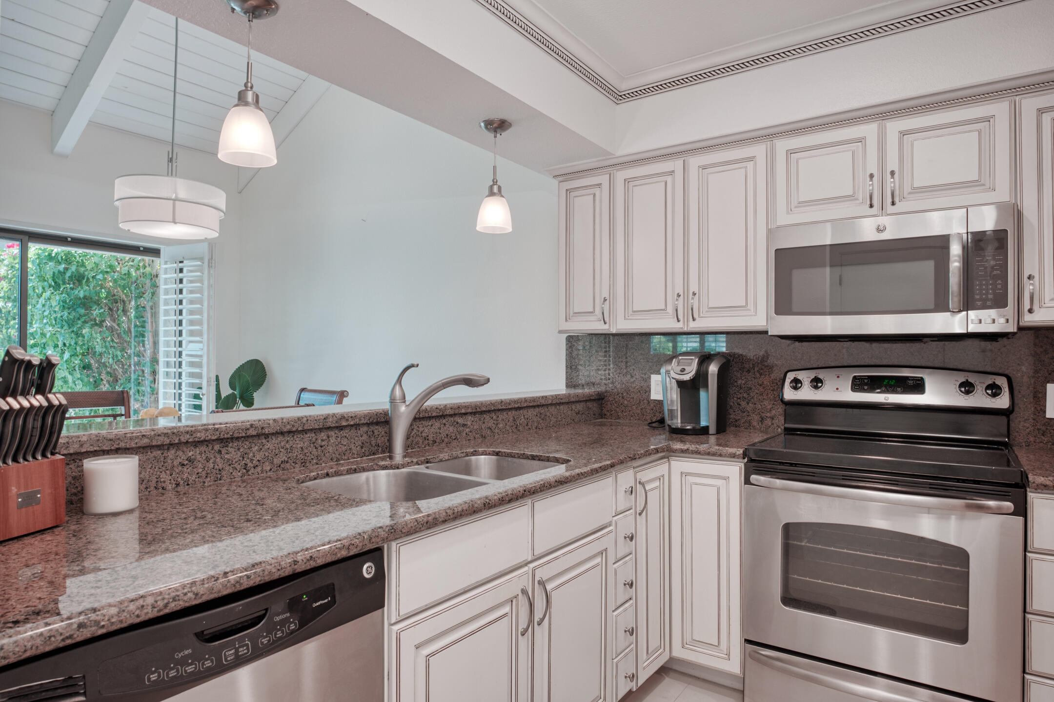 137 Racquet Club Drive South Rancho Mirage, CA 92270 - Photo 27 of 61 53
