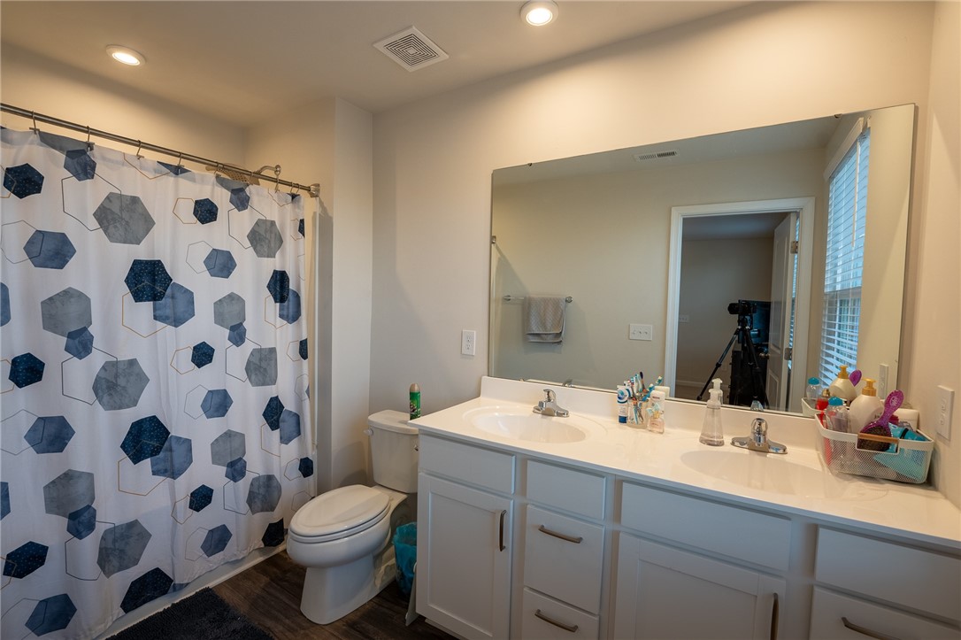 112 Queens Mill Court Pendleton, SC 29670 - Photo 18 of 18 Master Bath