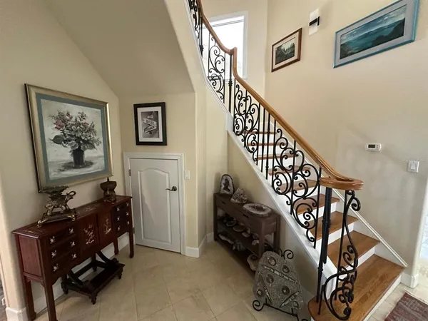 a view of an entryway