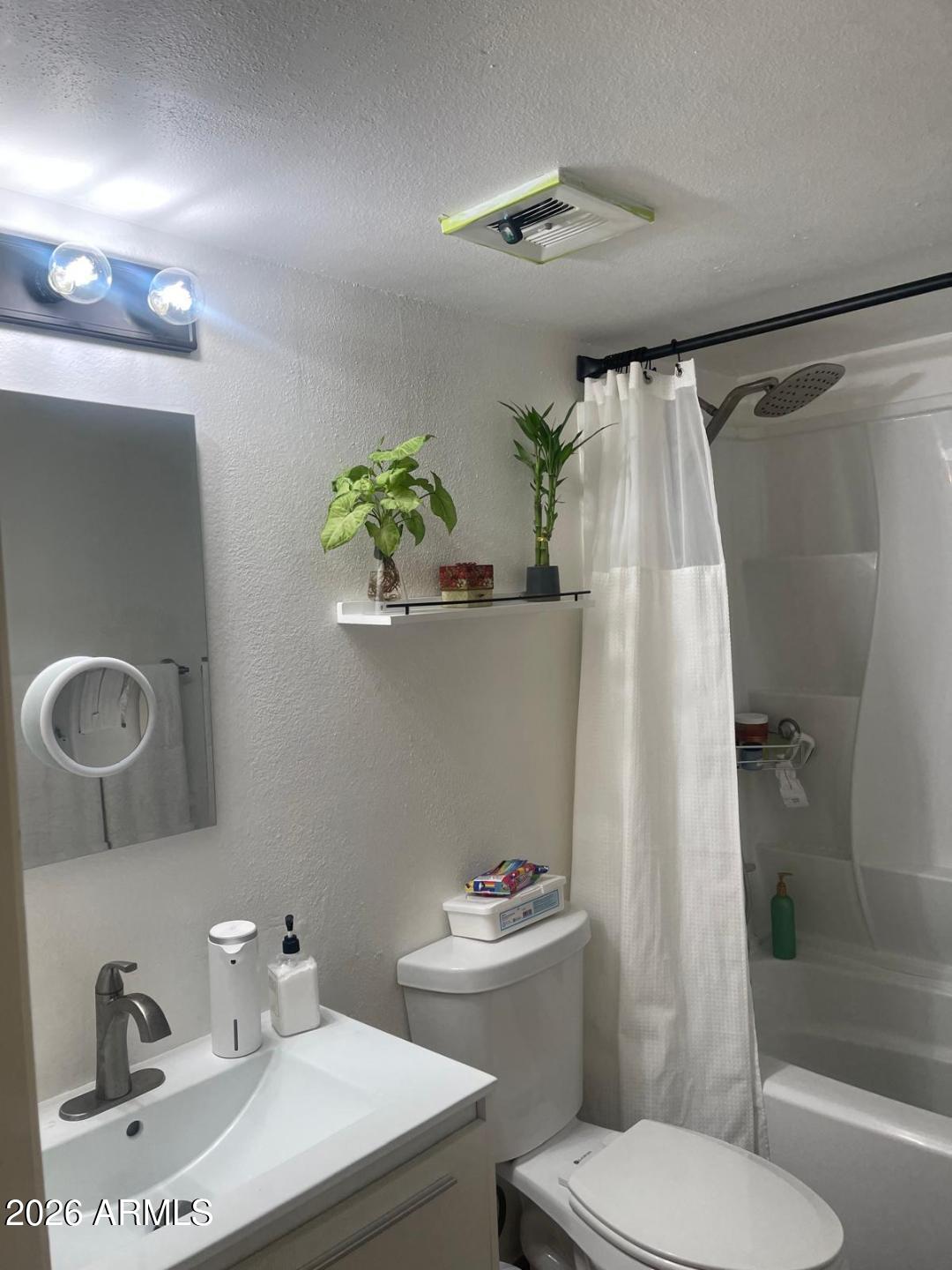 15408 North 23rd Street Phoenix, AZ 85022 - Photo 12 of 15 3