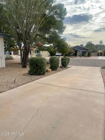 $1,400 | 15408 North 23rd Street, Phoenix, AZ 85022