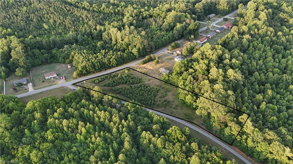 544 Brooks Road Reidsville, NC 27320 - Photo 7 of 12