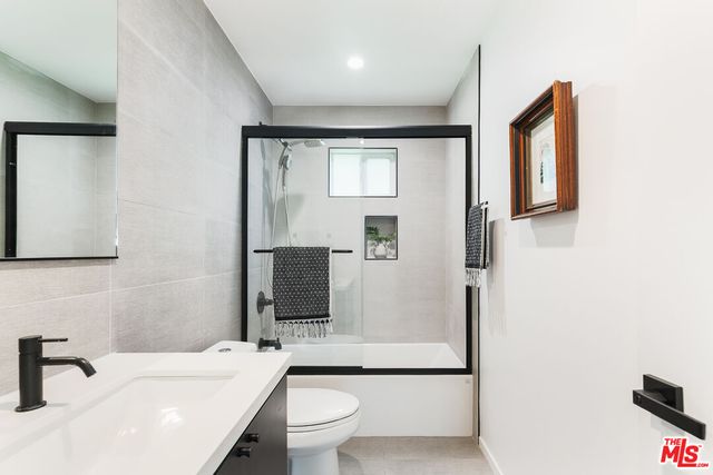 $799,000 | 2654 1/2 South Mansfield Avenue, Los Angeles, CA 90016