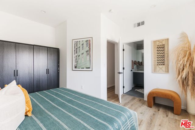 $799,000 | 2654 1/2 South Mansfield Avenue, Los Angeles, CA 90016