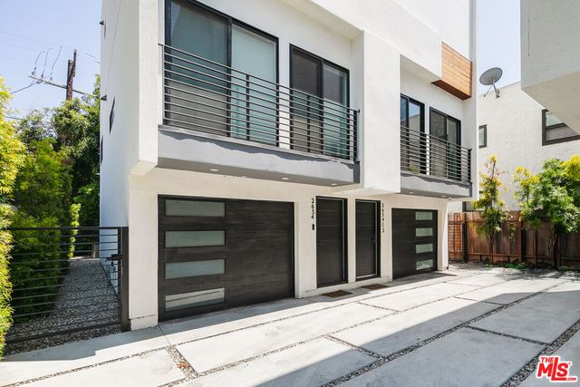 $799,000 | 2654 1/2 South Mansfield Avenue, Los Angeles, CA 90016