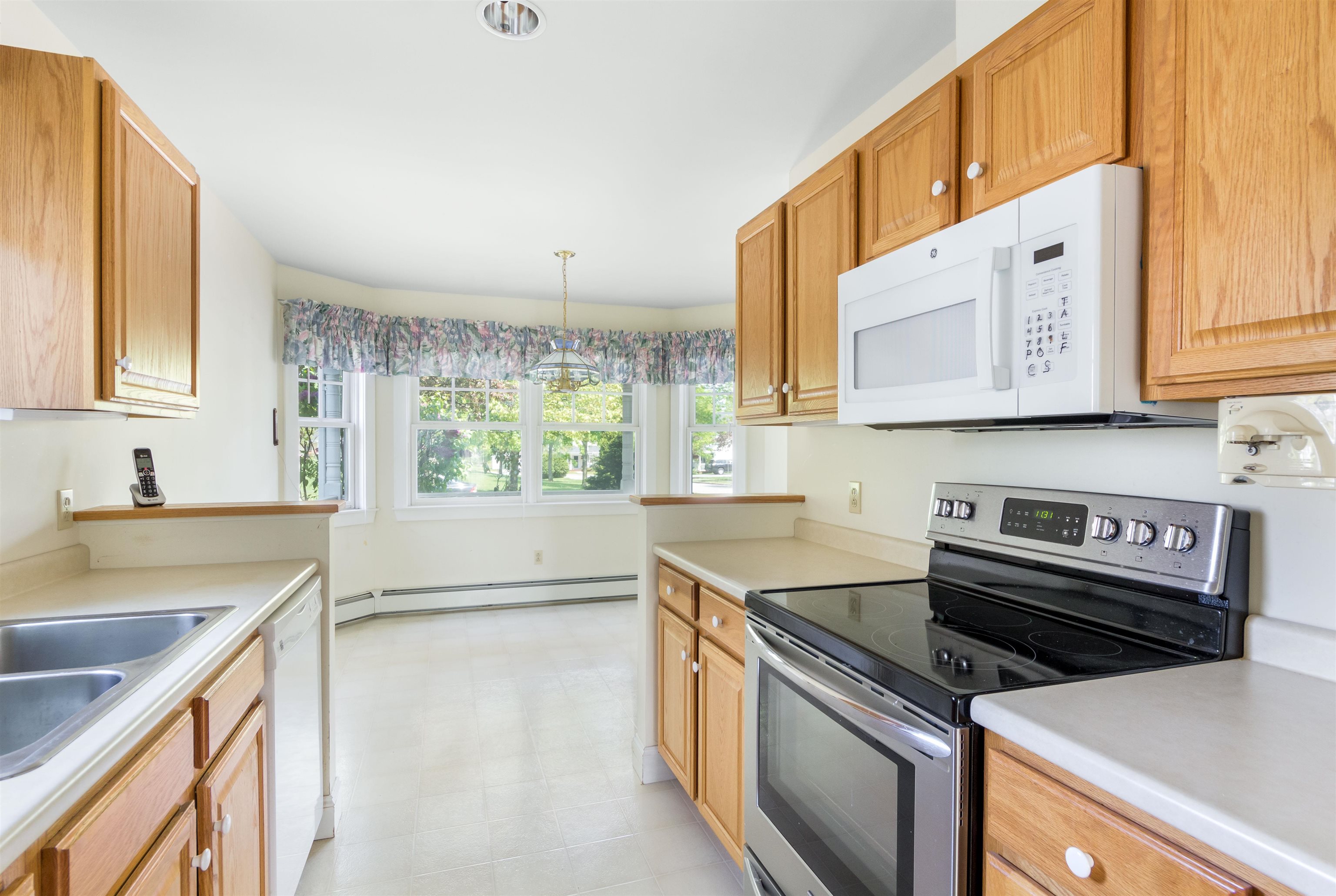 440 Commons Road Williston, VT 05495 - Photo 6 of 21